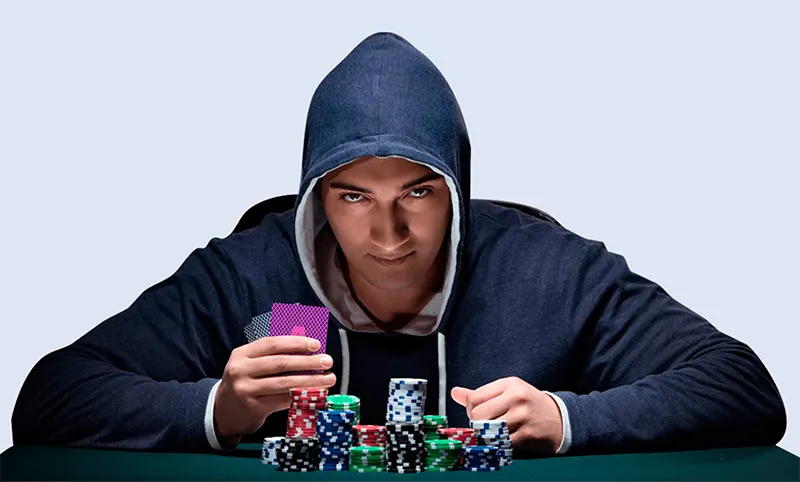  "Đánh mắt cảm xúc" là một phương pháp trong poker, trong đó người chơi sử dụng biểu cảm mặt để lừa dối đối thủ về tình hình thực sự của tay bài hoặc để tạo ra sự nhầm lẫn. 